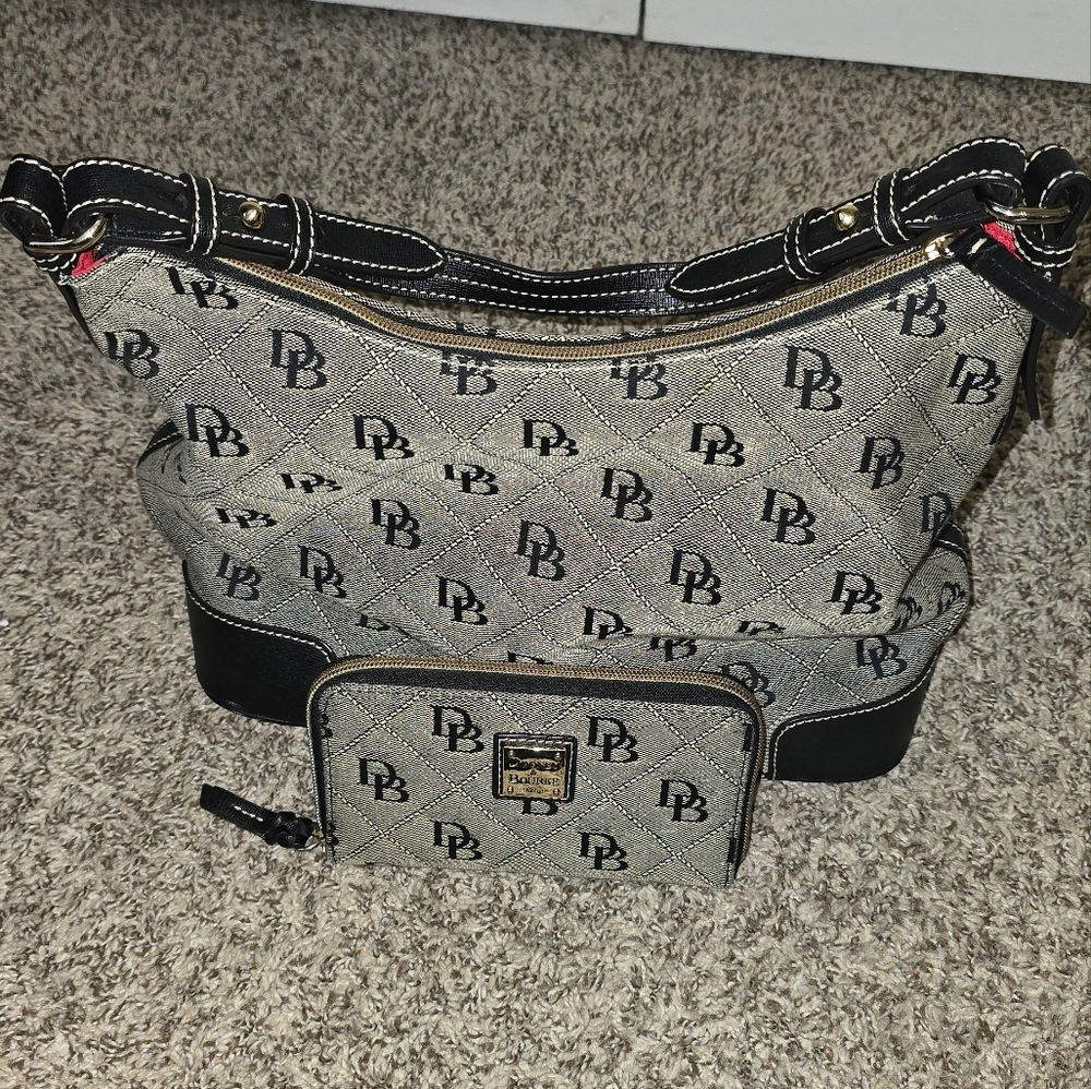 Dooney & Bourke Americana Signature Large Erica Hobo with Wallet